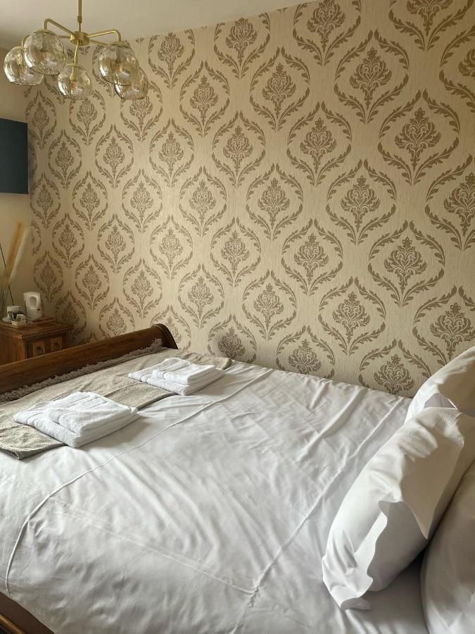 The Lion Hotel Llansantffraid-ym-Mechain Buitenkant foto