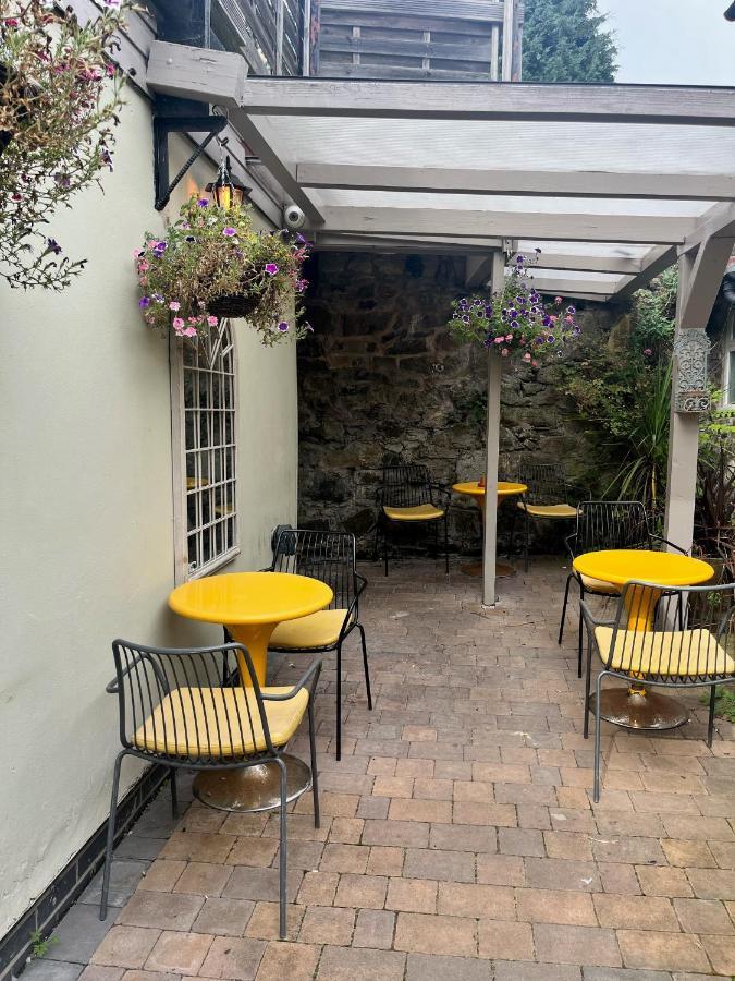 The Lion Hotel Llansantffraid-ym-Mechain Buitenkant foto